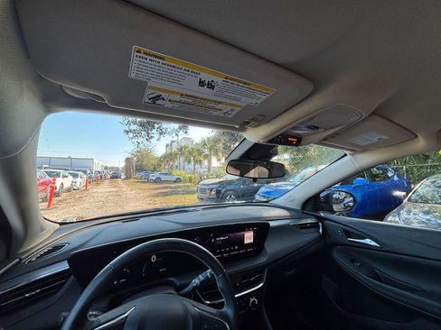 Used 2025 Buick Encore GX Preferred image 33