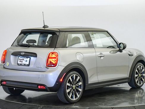 Certified 2024 MINI Cooper SE FWD image 5