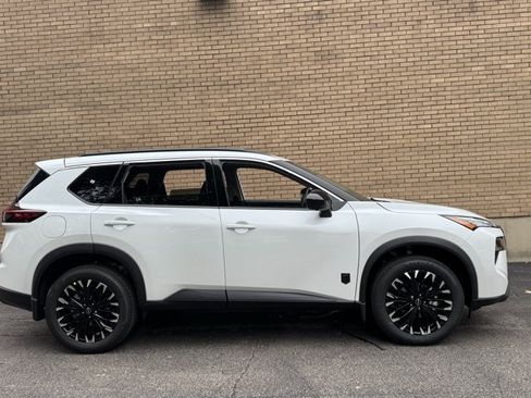 New 2026 Nissan Rogue Dark Armor AWD/4WD image 34