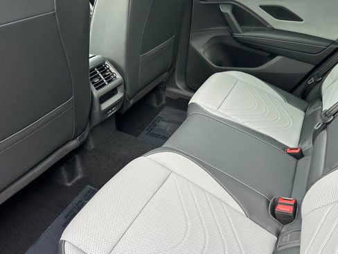 New 2026 Volkswagen Tiguan SE R-Line image 11