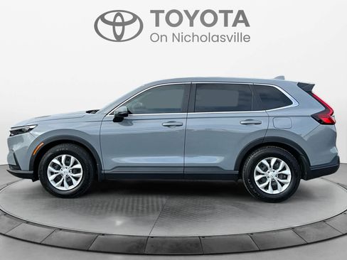 Used 2025 Honda CR-V LX image 2