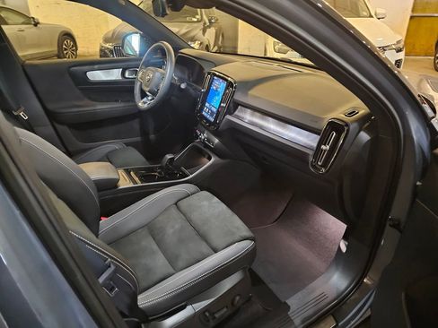 Certified 2023 Volvo XC40 Recharge Ultimate AWD/4WD image 10