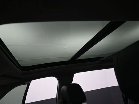 Used 2023 Toyota Tundra Limited image 6