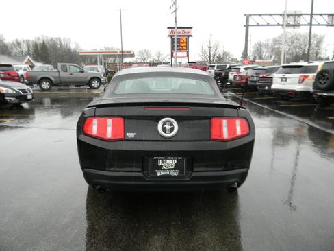 Used 2012 Ford Mustang Premium image 10