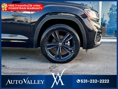 Used 2022 Volkswagen Atlas SEL R-Line AWD/4WD image 9