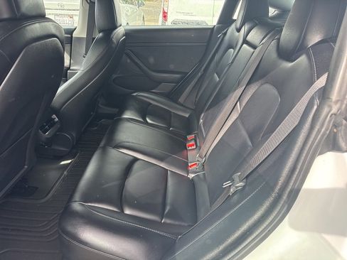 Used 2021 Tesla Model 3 Long Range image 10