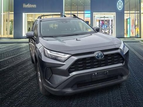 Used 2023 Toyota RAV4 LE AWD/4WD image 14