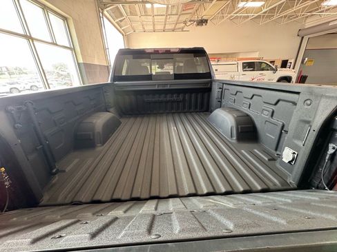 Used 2024 GMC Sierra 1500 Denali w/ Technology Package image 8