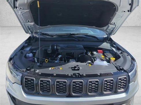 New 2026 Jeep Compass Latitude image 15