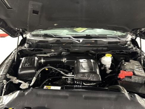 Used 2018 RAM 1500 Express w/ Express Value Package image 36