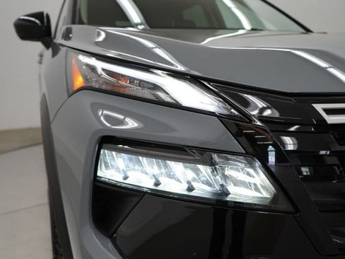 Used 2025 Nissan Rogue SV AWD/4WD image 60