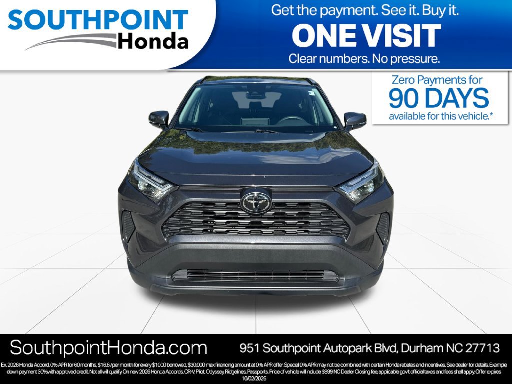 Used 2024 Toyota RAV4 XLE AWD/4WD image 2