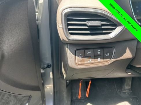 Used 2020 Hyundai Santa Fe SEL w/ Convenience Package AWD/4WD image 25