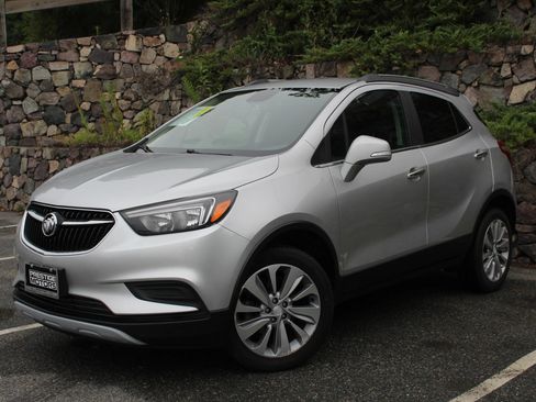 Used 2018 Buick Encore Preferred AWD/4WD image 2
