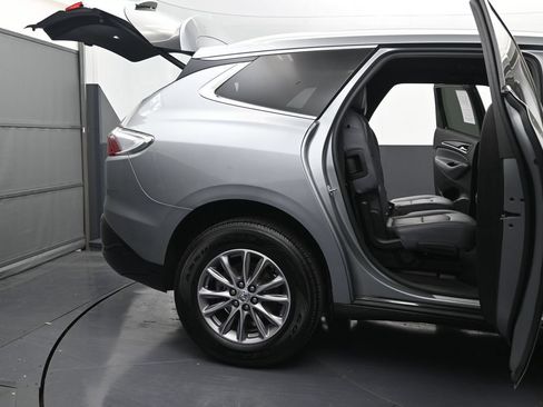 Used 2023 Buick Enclave Essence AWD/4WD image 10
