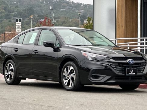 Used 2025 Subaru Legacy Premium image 9