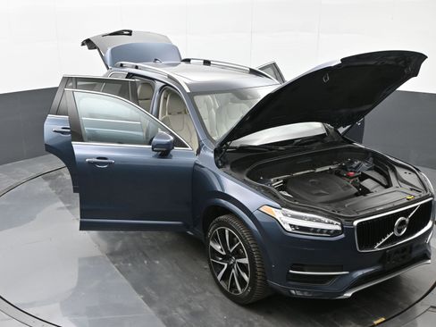 Used 2018 Volvo XC90 T6 Momentum w/ Convenience Package image 45