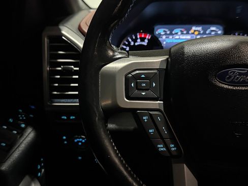 Used 2019 Ford F250 Platinum w/ Platinum Ultimate Package AWD/4WD image 20