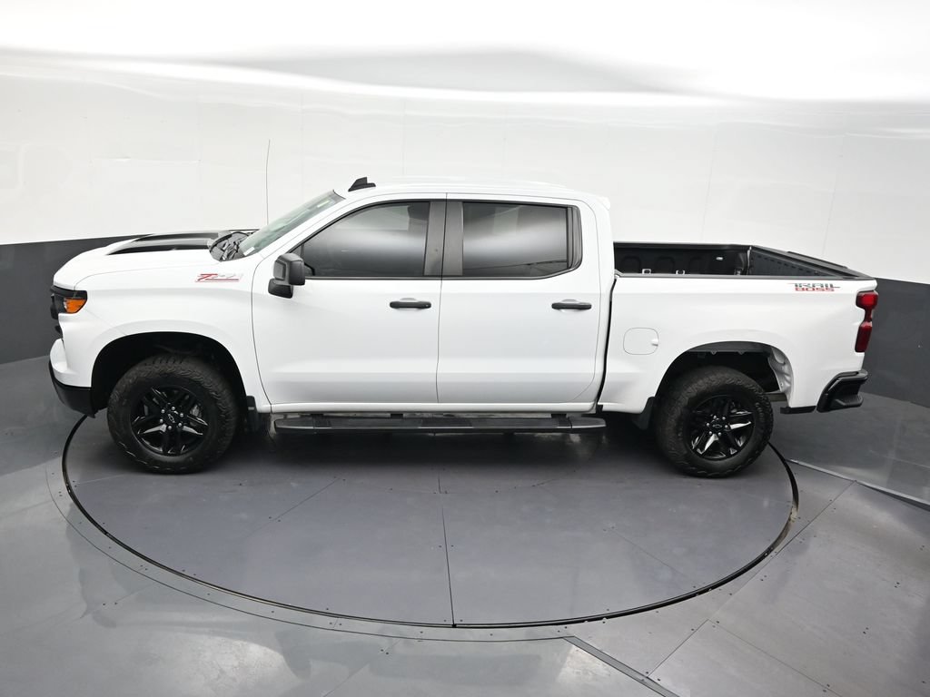Used 2024 Chevrolet Silverado 1500 Custom Trail Boss AWD/4WD image 18
