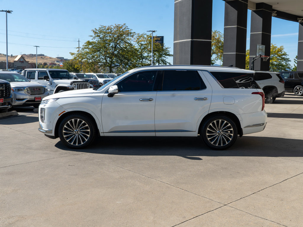 Used 2023 Hyundai Palisade Calligraphy AWD/4WD image 4