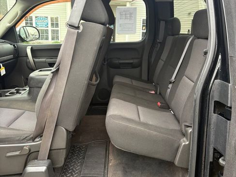 Used 2011 Chevrolet Silverado 1500 LT w/ Regional Value Package image 11