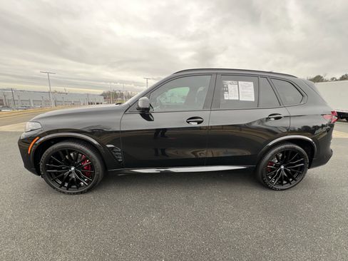 Used 2024 BMW X5 xDrive40i w/ M Sport Package image 6