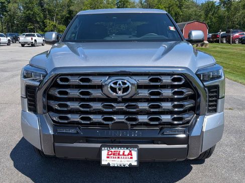 Used 2025 Toyota Tundra Platinum AWD/4WD image 2