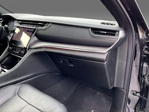 Used 2023 Jeep Grand Cherokee Overland w/ MOPAR Finishing Package image 10