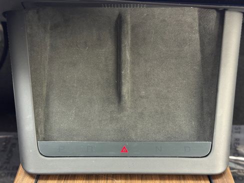 Used 2023 Tesla Model X image 33