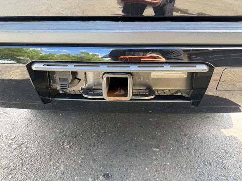 Used 2019 Chevrolet Suburban 3500 LT AWD/4WD image 55