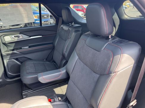 New 2026 Ford Explorer ST w/ Sun And Sound Package image 11