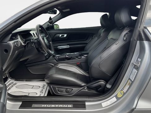 Used 2022 Ford Mustang Premium RWD image 12