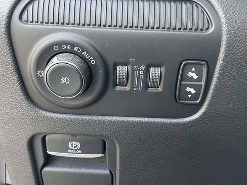 Used 2024 Jeep Wagoneer Series II image 26