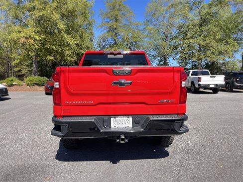Used 2023 Chevrolet Silverado 1500 ZR2 w/ Technology Package image 5