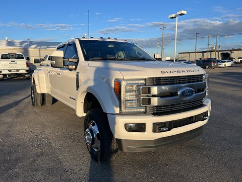 Used 2018 Ford F350 Limited w/ FX4 4x4 Off Road Package image 7