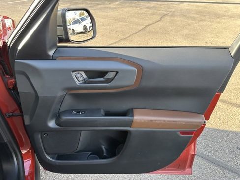 Used 2024 Ford Bronco Sport Outer Banks w/ Tech Package image 25