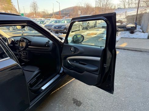 Used 2016 MINI Cooper Clubman image 13