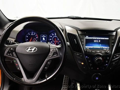 Used 2016 Hyundai Veloster Turbo image 23