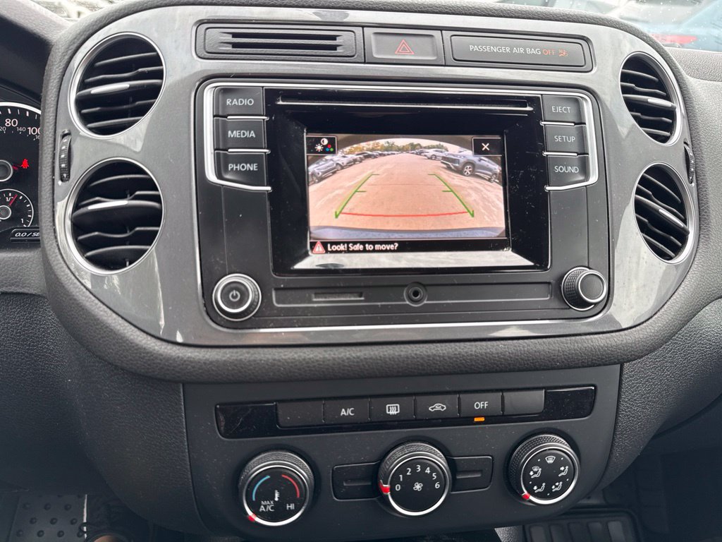 Used 2017 Volkswagen Tiguan S FWD image 12