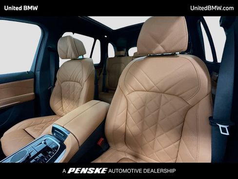 New 2026 BMW X5 xDrive50e w/ M Sport Package AWD/4WD image 5