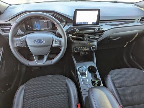 Used 2025 Ford Escape ST-Line image 28