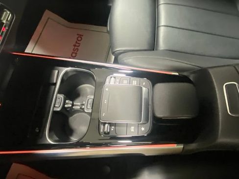 Used 2023 Mercedes-Benz GLB 250 4MATIC image 23