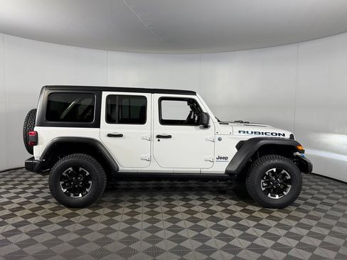 Used 2024 Jeep Wrangler Unlimited Rubicon 4xe w/ Technology Group AWD/4WD image 6
