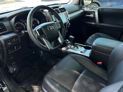 Used 2022 Toyota 4Runner TRD Sport w/ Technology Package AWD/4WD image 11