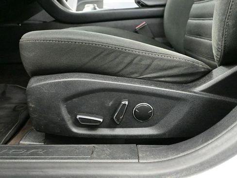 Used 2017 Ford Fusion SE image 20