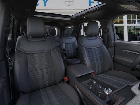 New 2026 Ford Explorer ST-Line AWD/4WD image 10