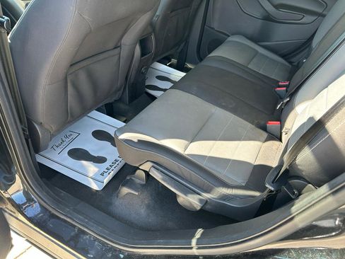 Used 2014 Ford Escape SE image 9