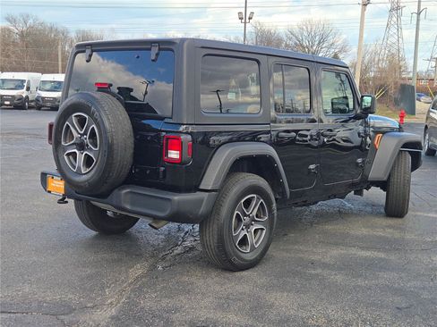 Used 2022 Jeep Wrangler Unlimited Sport AWD/4WD image 12