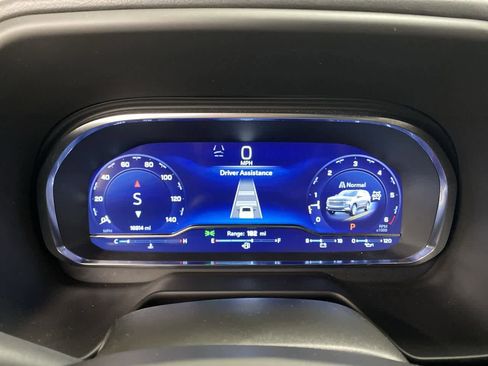 Used 2024 Chevrolet Tahoe High Country w/ Premium Package image 28