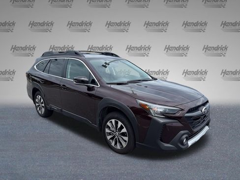 Used 2025 Subaru Outback Limited AWD/4WD image 2